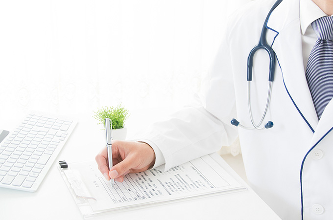 背中ニキビとは異なる？似た症状（病名）をご紹介