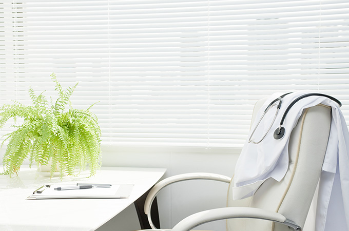 背中ニキビが悪化してしまった？場合の対処方法