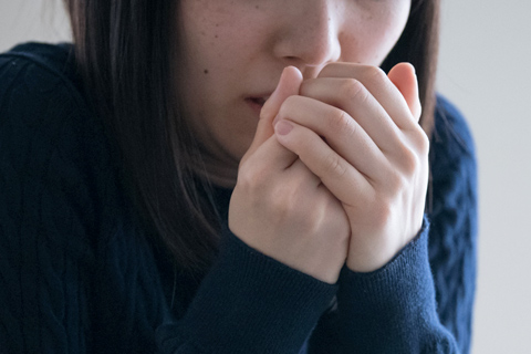 手は意外と見られている。荒れていると「おばさんぽい」印象に…