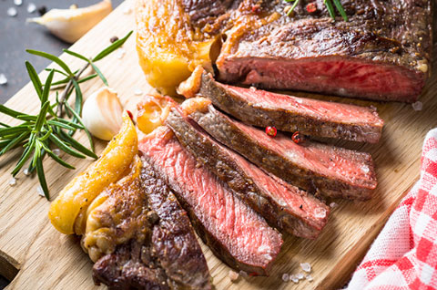 たんぱく質の過剰摂取は便秘を悪化させる