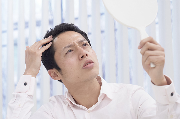 発毛剤と育毛剤の違いは？どちらを使用すればよいのか解説