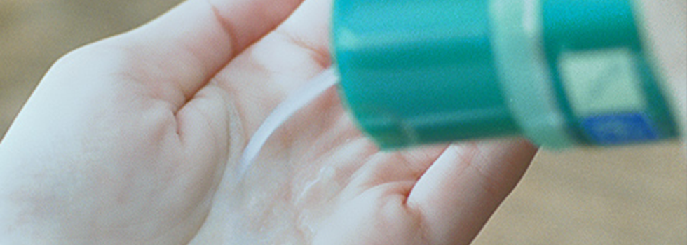 べたつかず、肌を乾燥から守る